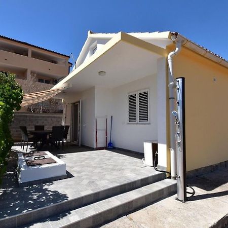 Holiday Home Branka - 80 M From Beach Vir Luaran gambar