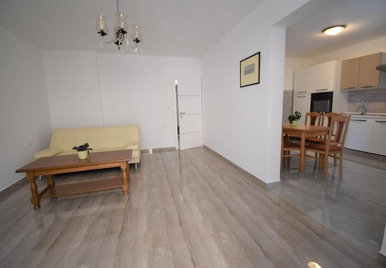 Holiday Home Branka - 80 M From Beach Vir Luaran gambar