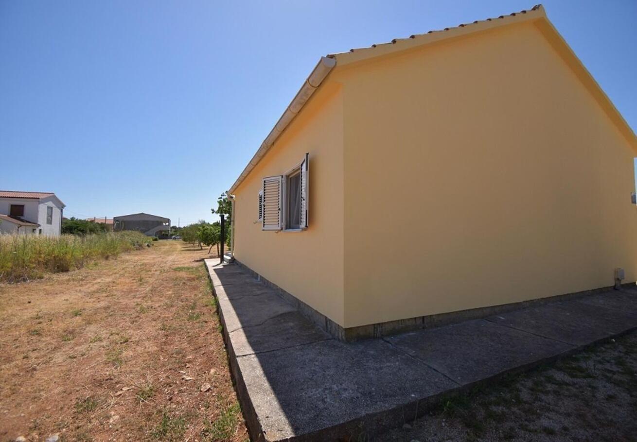 Holiday Home Branka - 80 M From Beach Vir Luaran gambar