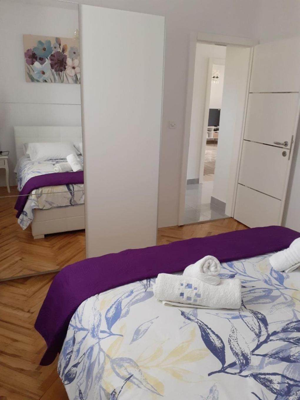 Holiday Home Branka - 80 M From Beach Vir Luaran gambar